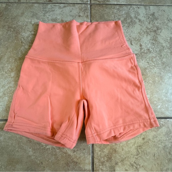 Lululemon align short HR 4” sunny coral - Picture 2 of 9